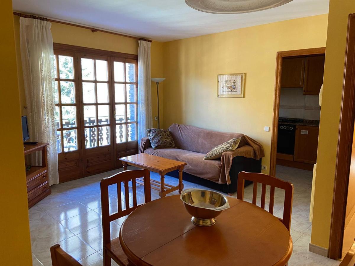 Apartaments Montana Alins Buitenkant foto