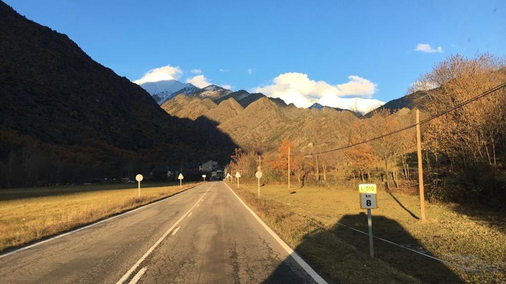 Apartaments Montana Alins Buitenkant foto