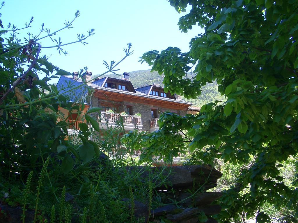Apartaments Montana Alins Buitenkant foto